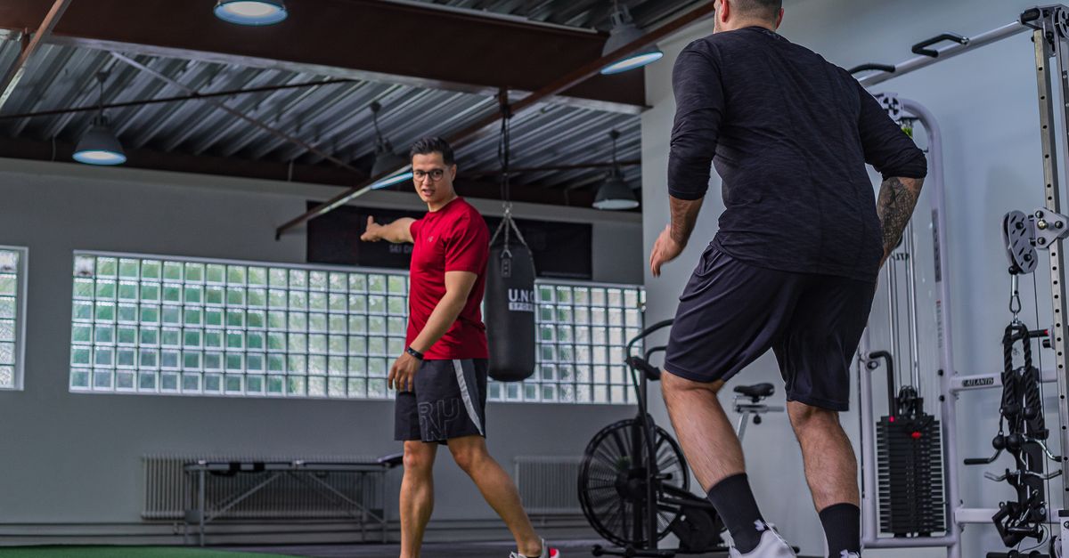 How to Evaluate Testimonials and Reviews for Fitness Coaches
