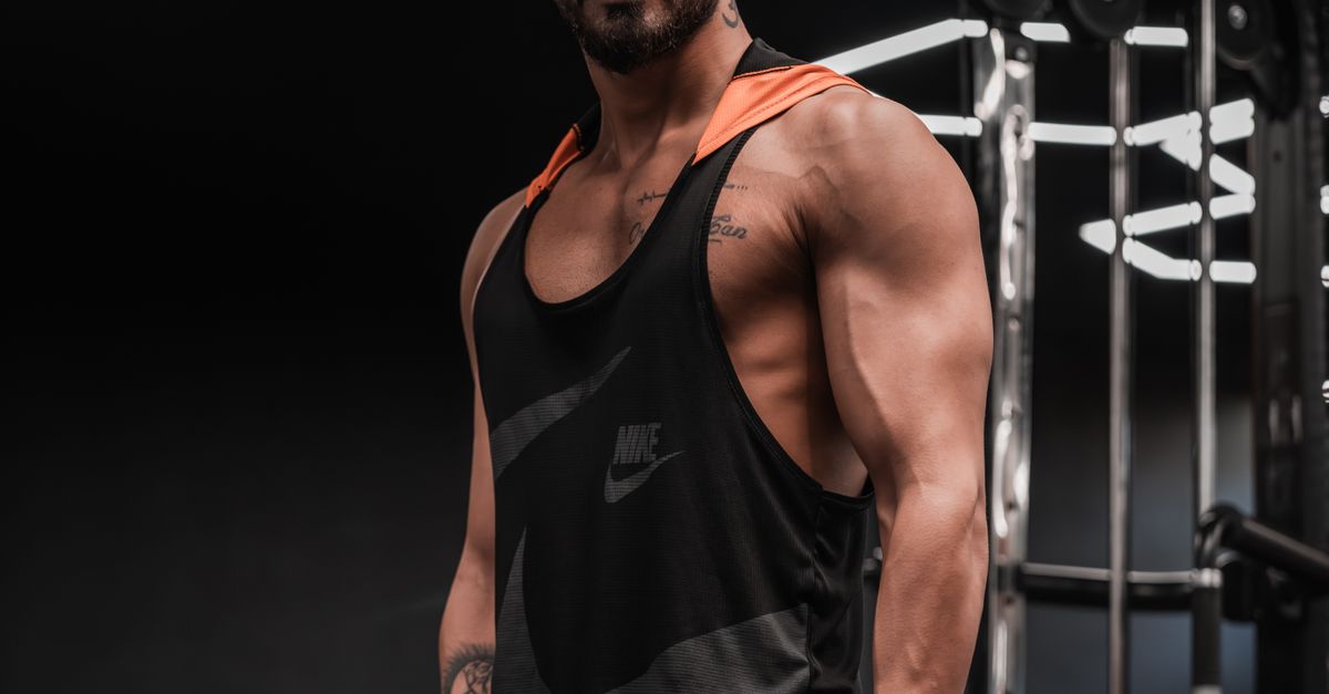 Setting Achievable Goals for Online Fitness Success